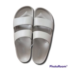 Old Navy Grey Sandals